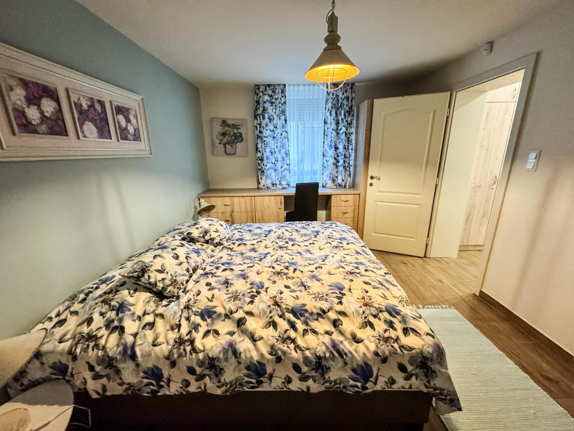 Dreko Panzio & Borbisztro Bed and Breakfast Győrújbarát Buitenkant foto